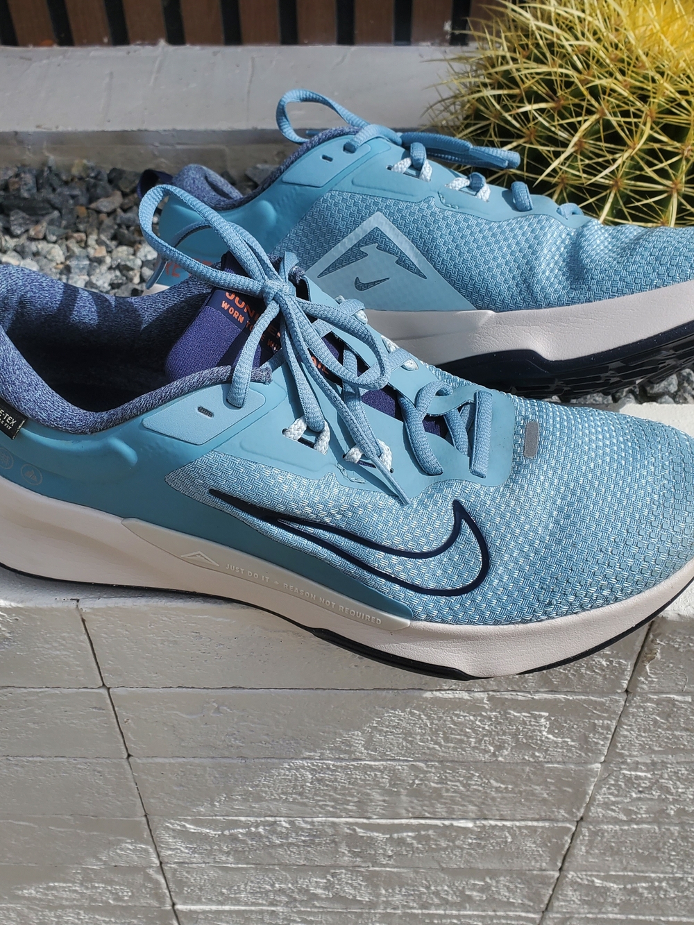 Nike Juniper Trail 2 V2 GTX Size Men's 10 Gore-tex